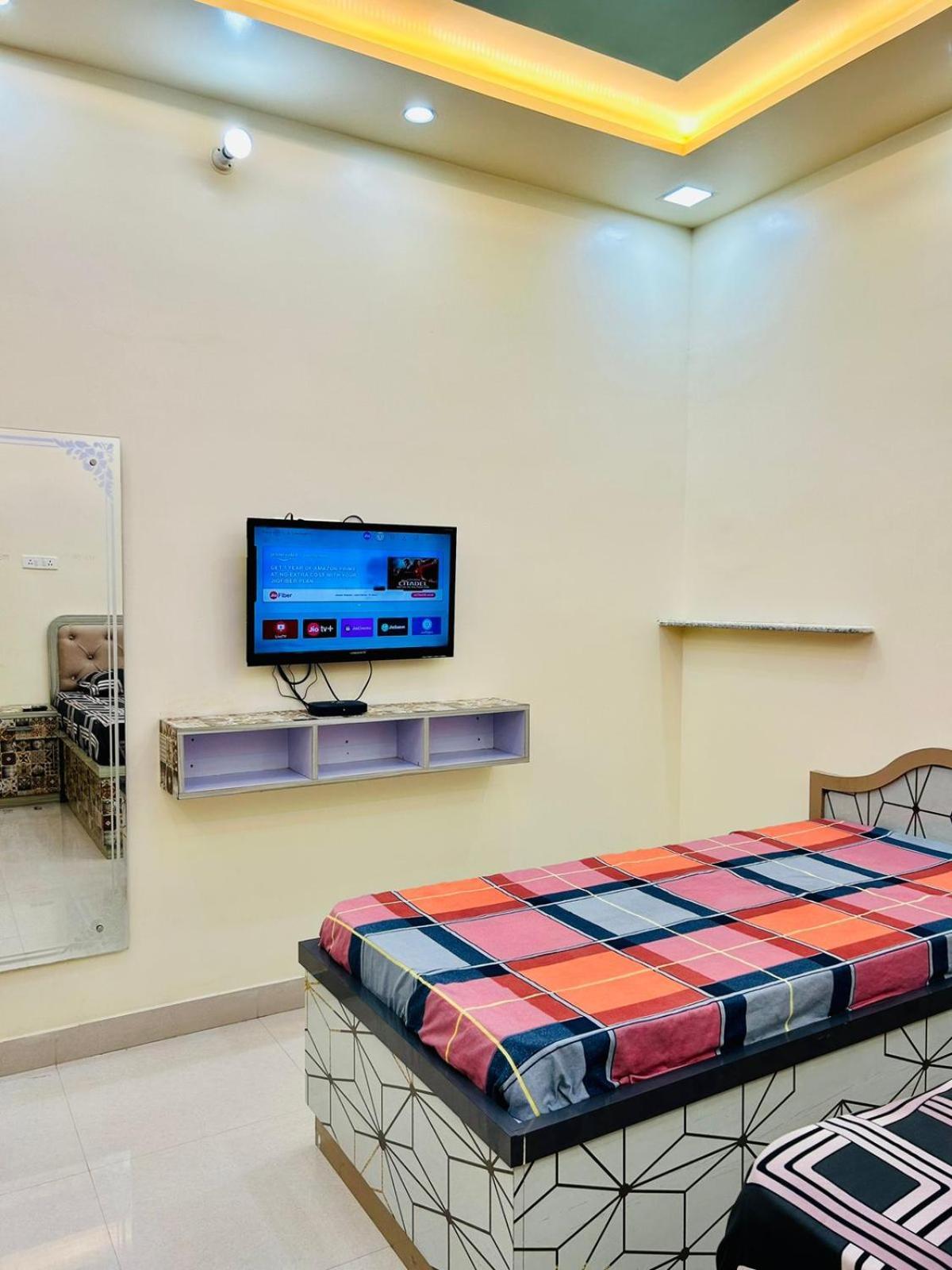 Smart Stays - Mmmut College - Gkp Airport โคราฆปุระ ภายนอก รูปภาพ
