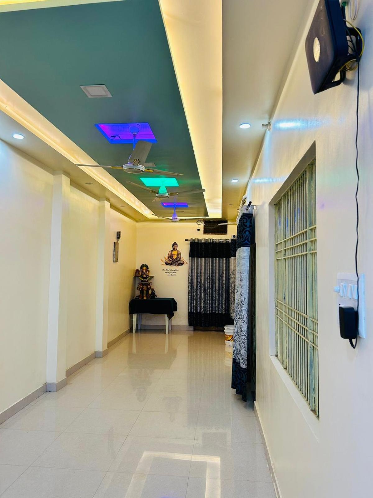 Smart Stays - Mmmut College - Gkp Airport โคราฆปุระ ภายนอก รูปภาพ