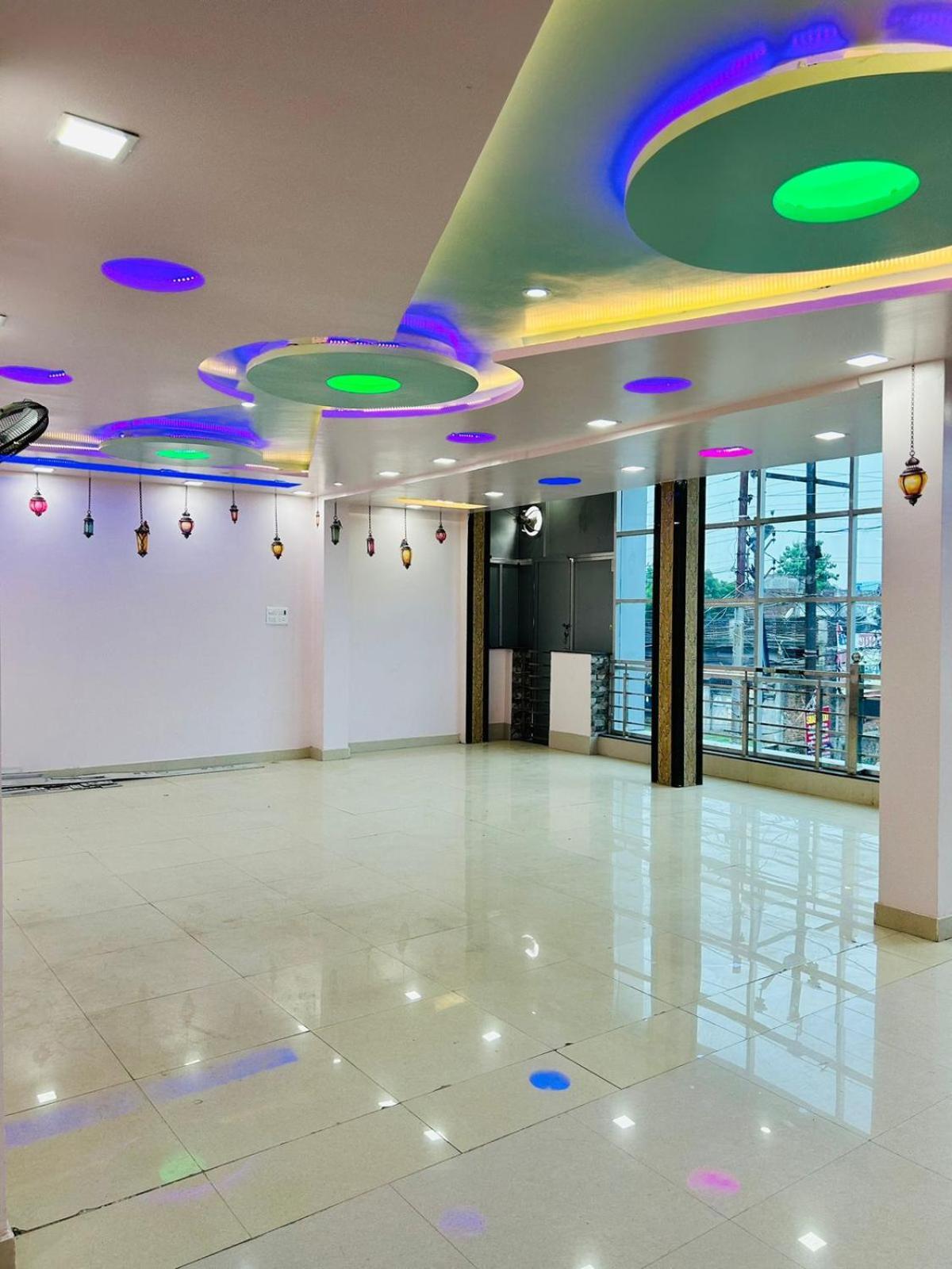 Smart Stays - Mmmut College - Gkp Airport โคราฆปุระ ภายนอก รูปภาพ